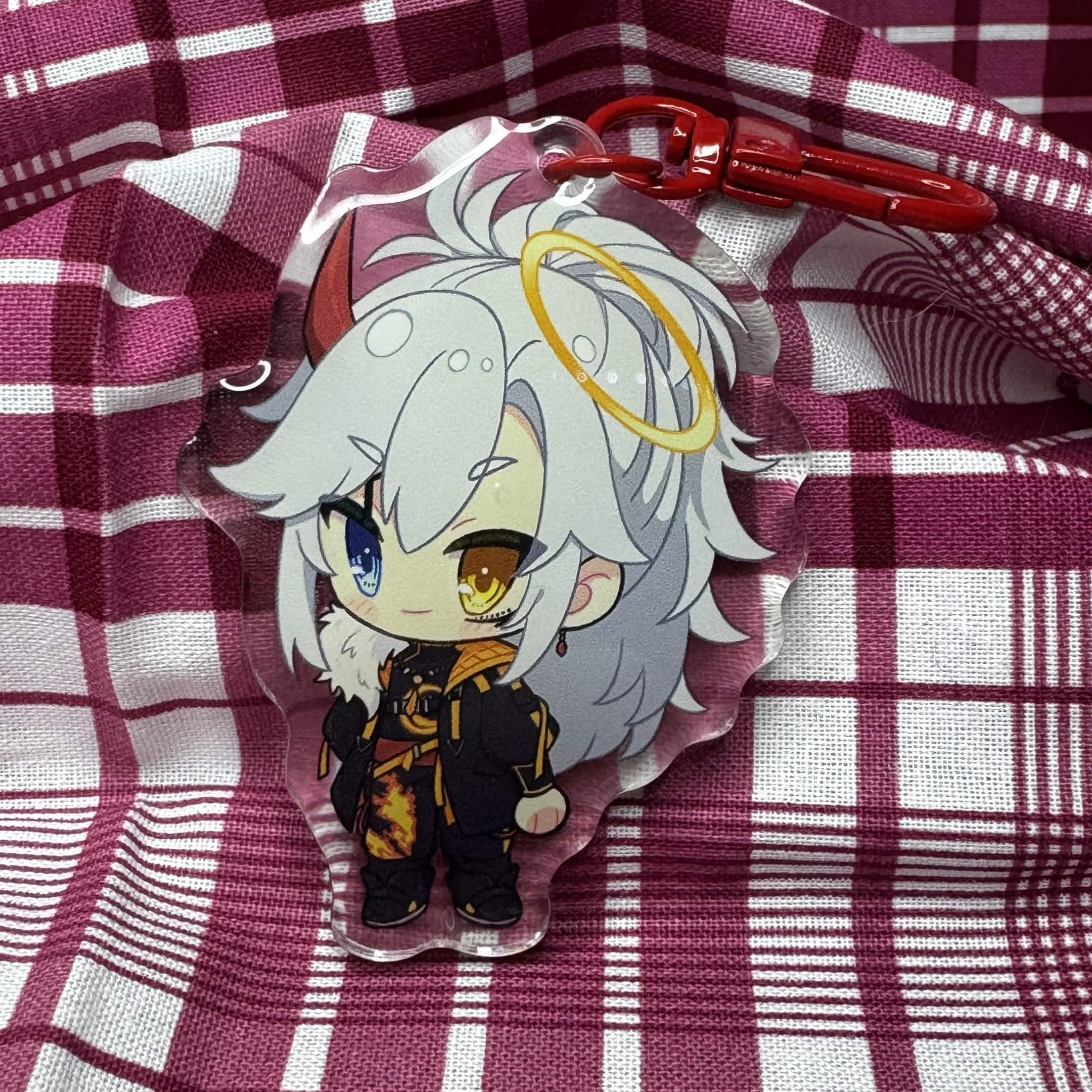 PHEONIX [VTUBER] KEYCHAIN