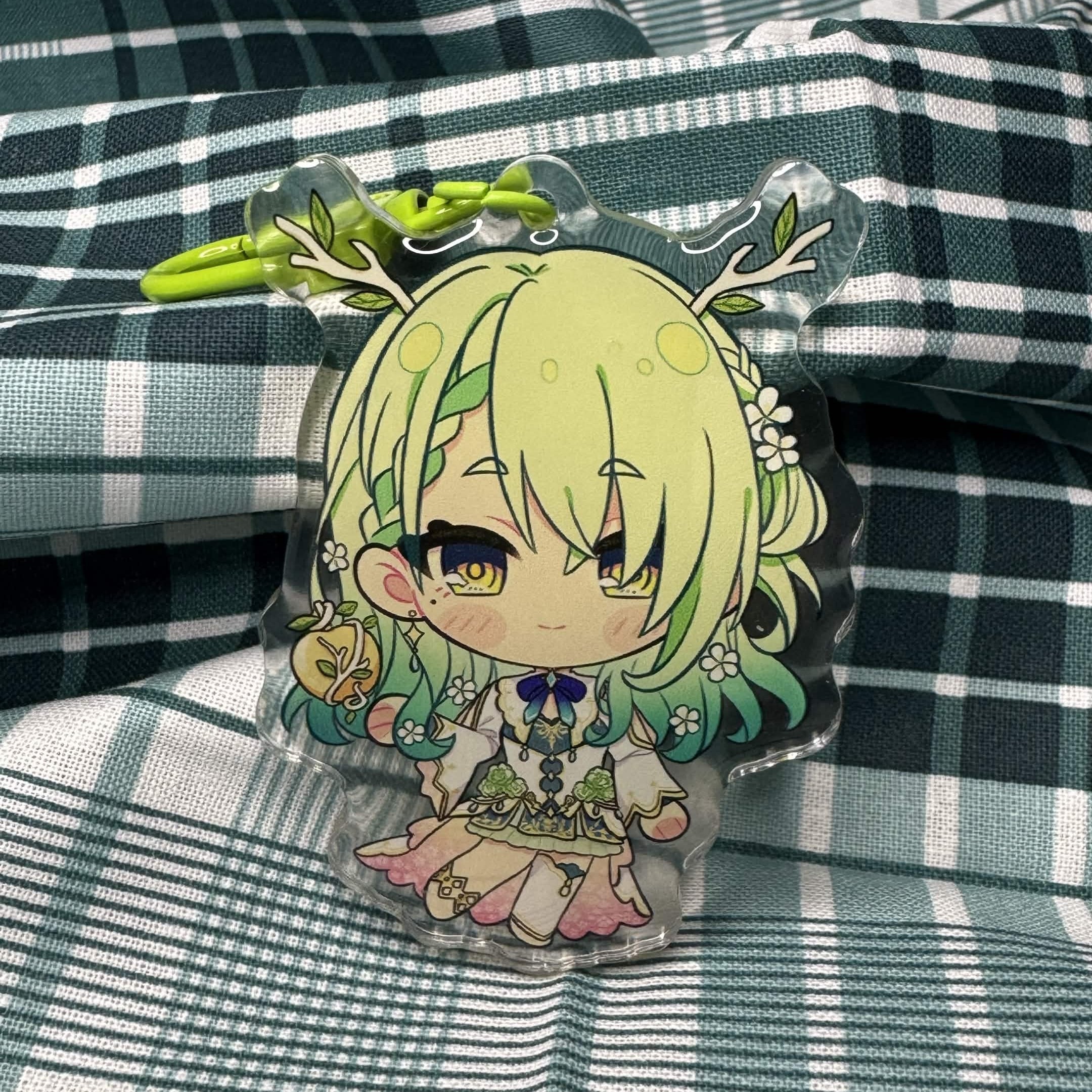 FAWNA [VTUBER] KEYCHAIN