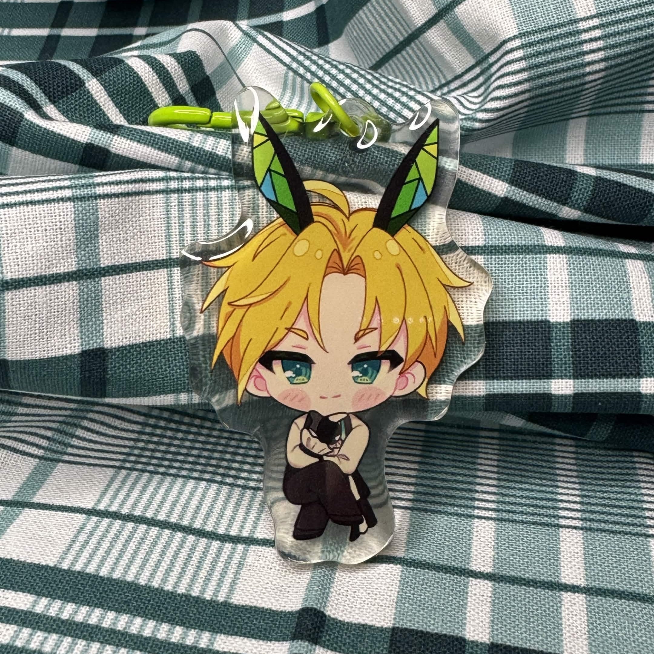 SATAN [BUNNY]  [OBEY ME] KEYCHAIN